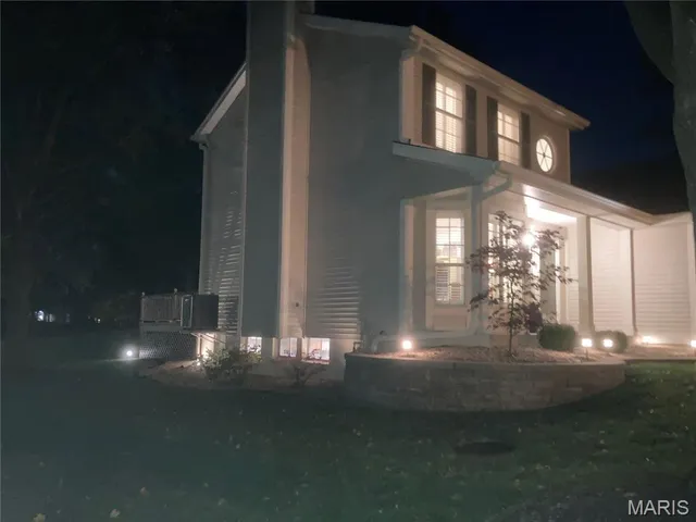 $389,900 | 400 Hunters Crossing Court, Wildwood, MO 63040