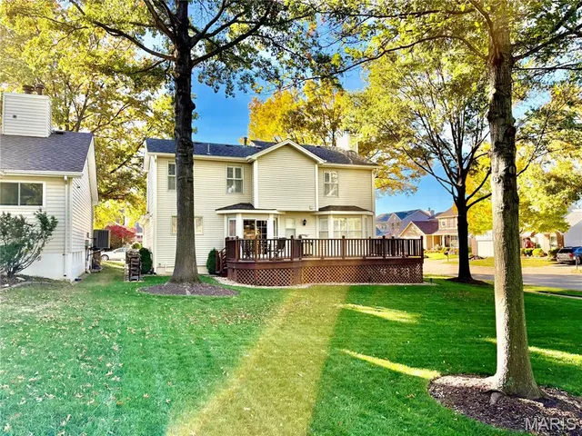 $399,900 | 400 Hunters Crossing Court, Wildwood, MO 63040