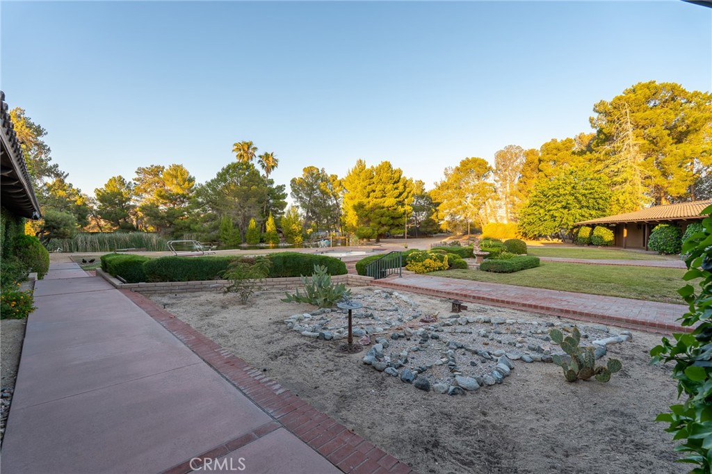 15283 Apple Valley Road Apple Valley, CA 92307 - Photo 35 of 53