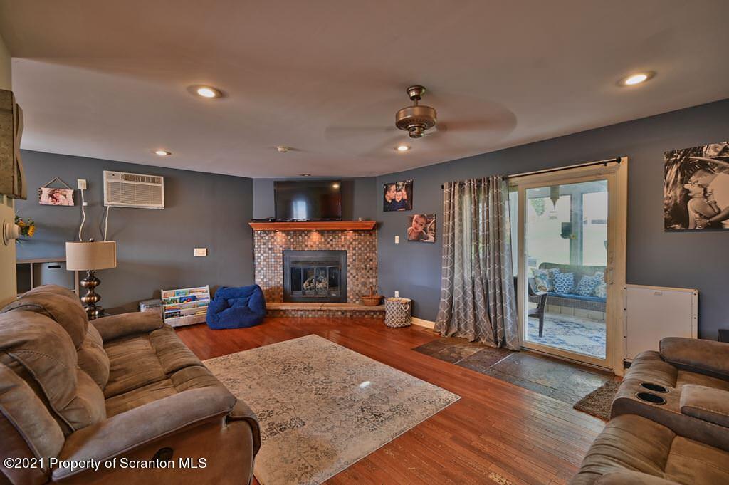 1029 Ridge Avenue Scranton, PA 18510 - Photo 9 of 84 Gallery Image 9