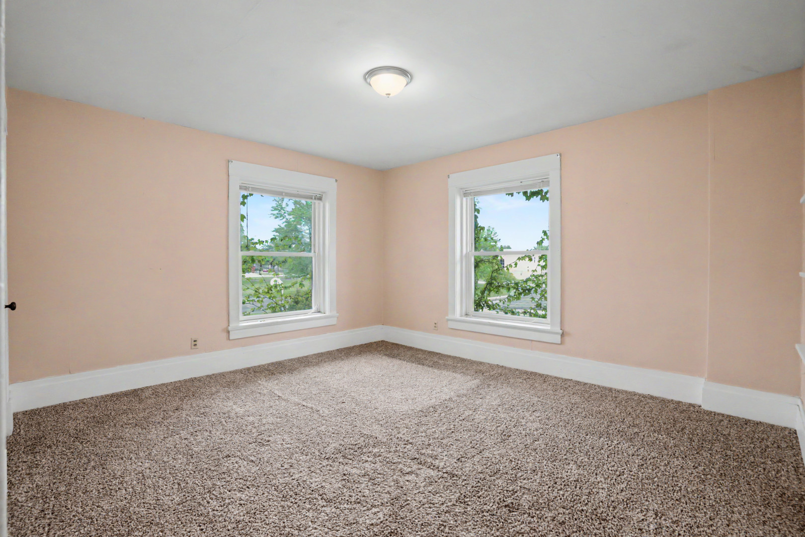 326 3rd Avenue South Clinton, IA 52732 - Photo 13 of 15