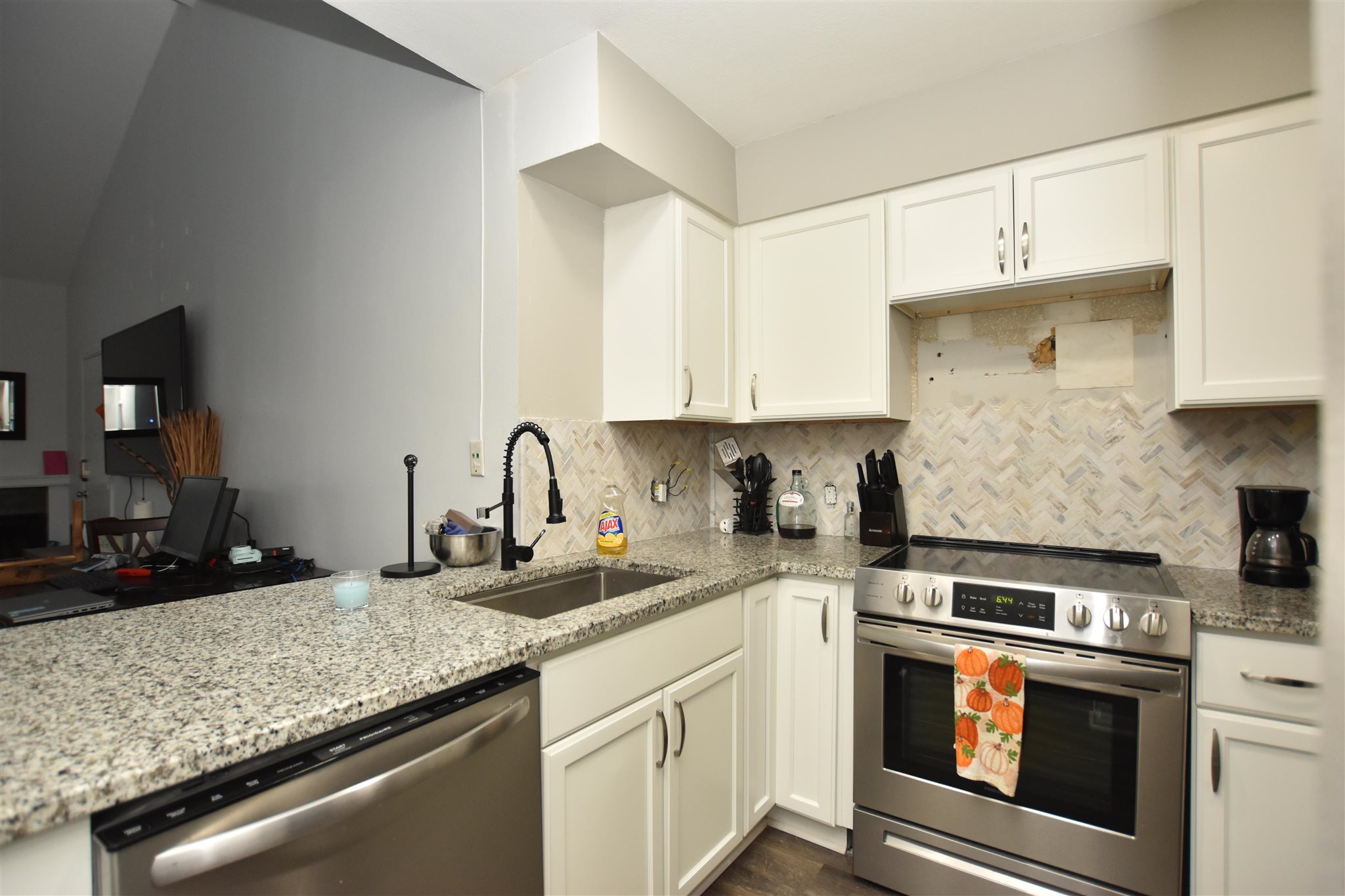 7150 Plantation Road, Unit 328 Pensacola, FL 32504 - Photo 9 of 23 Gallery Image 9