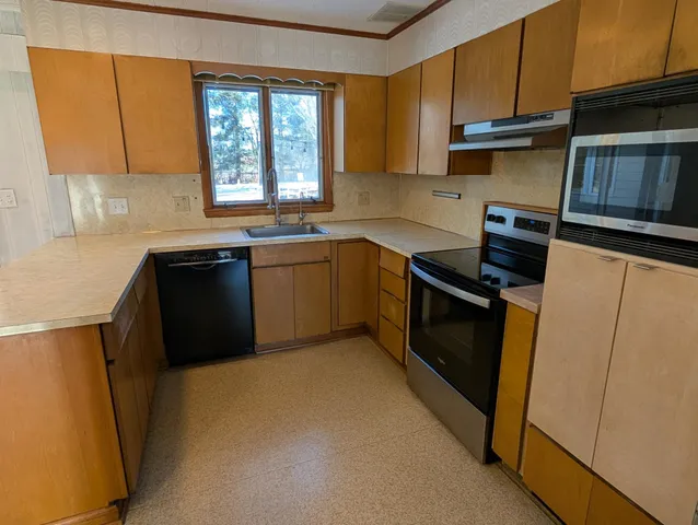 $200,000 | 2032 West Laurel Street, Freeport, IL 61032