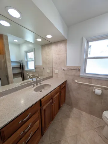 $200,000 | 2032 West Laurel Street, Freeport, IL 61032