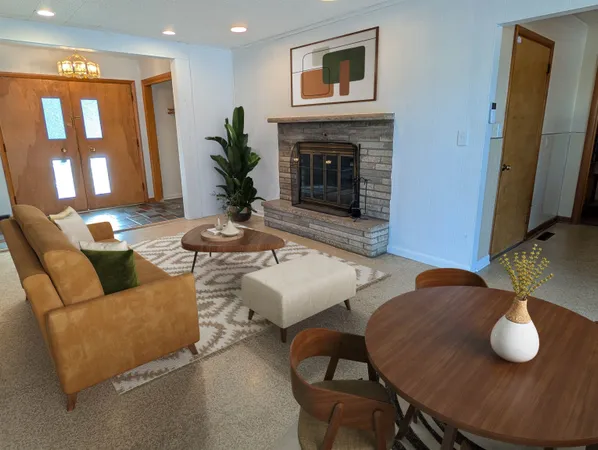 $197,500 | 2032 West Laurel Street, Freeport, IL 61032