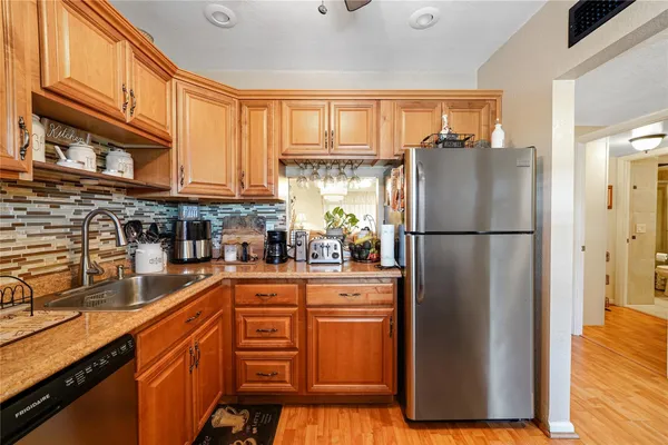 $130,000 | 551 Northwest 76th Terrace, Unit 208, Margate, FL 33063