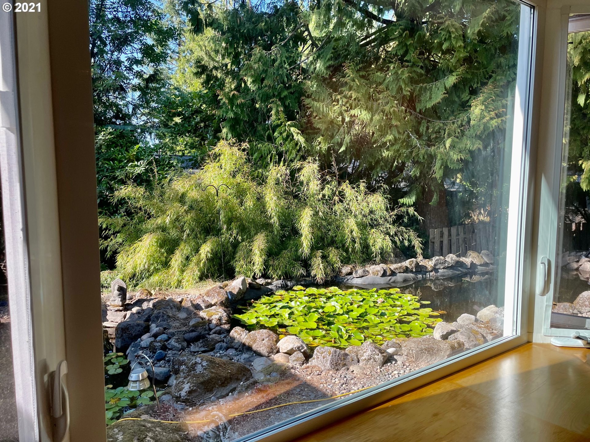4926 Southwest Maplewood Road Portland, OR 97219 - Photo 4 of 28 Gallery Image 4