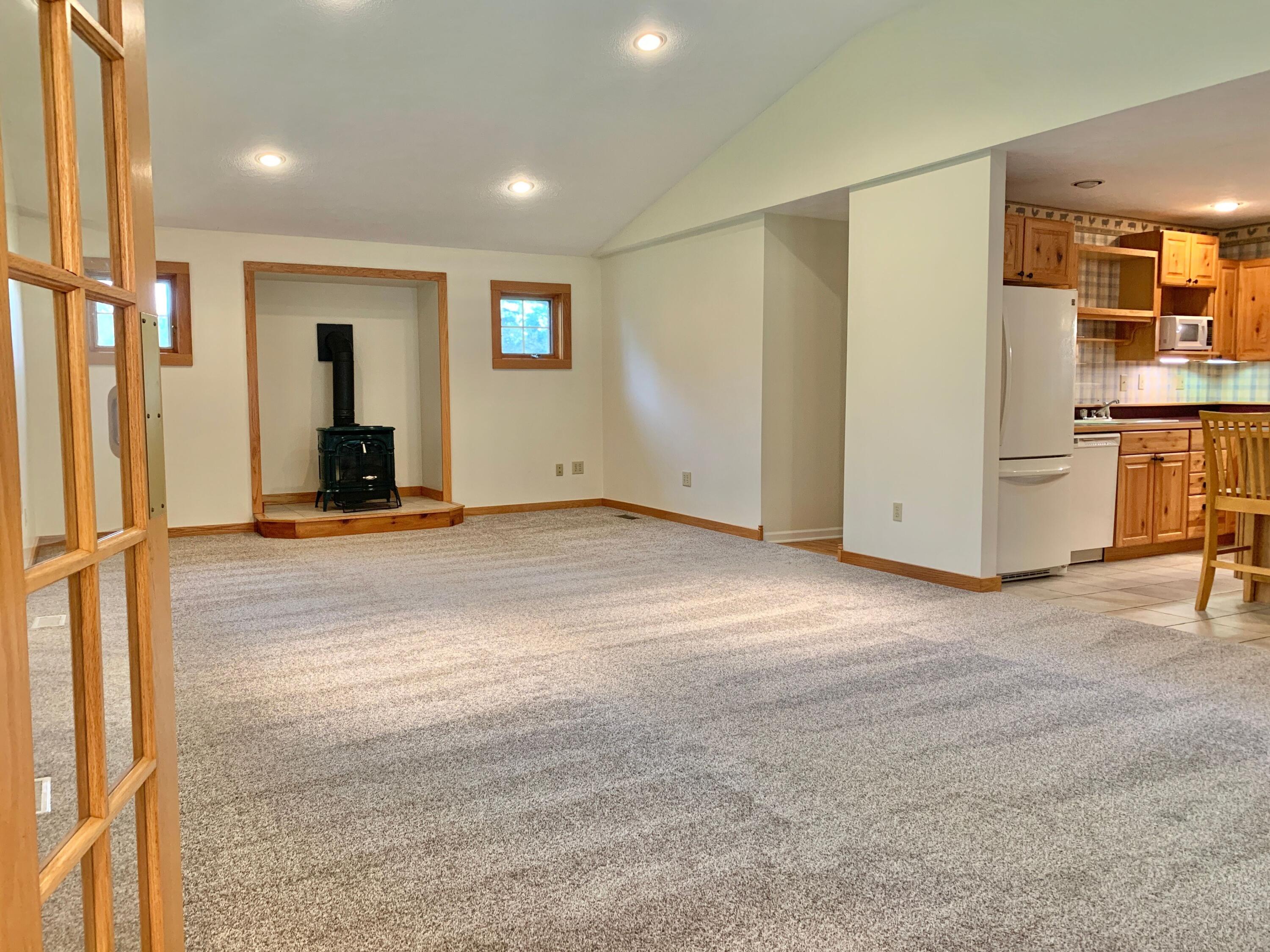 706 Leo Road Jackson, MI 49203 - Photo 19 of 38 706 Leo 20
