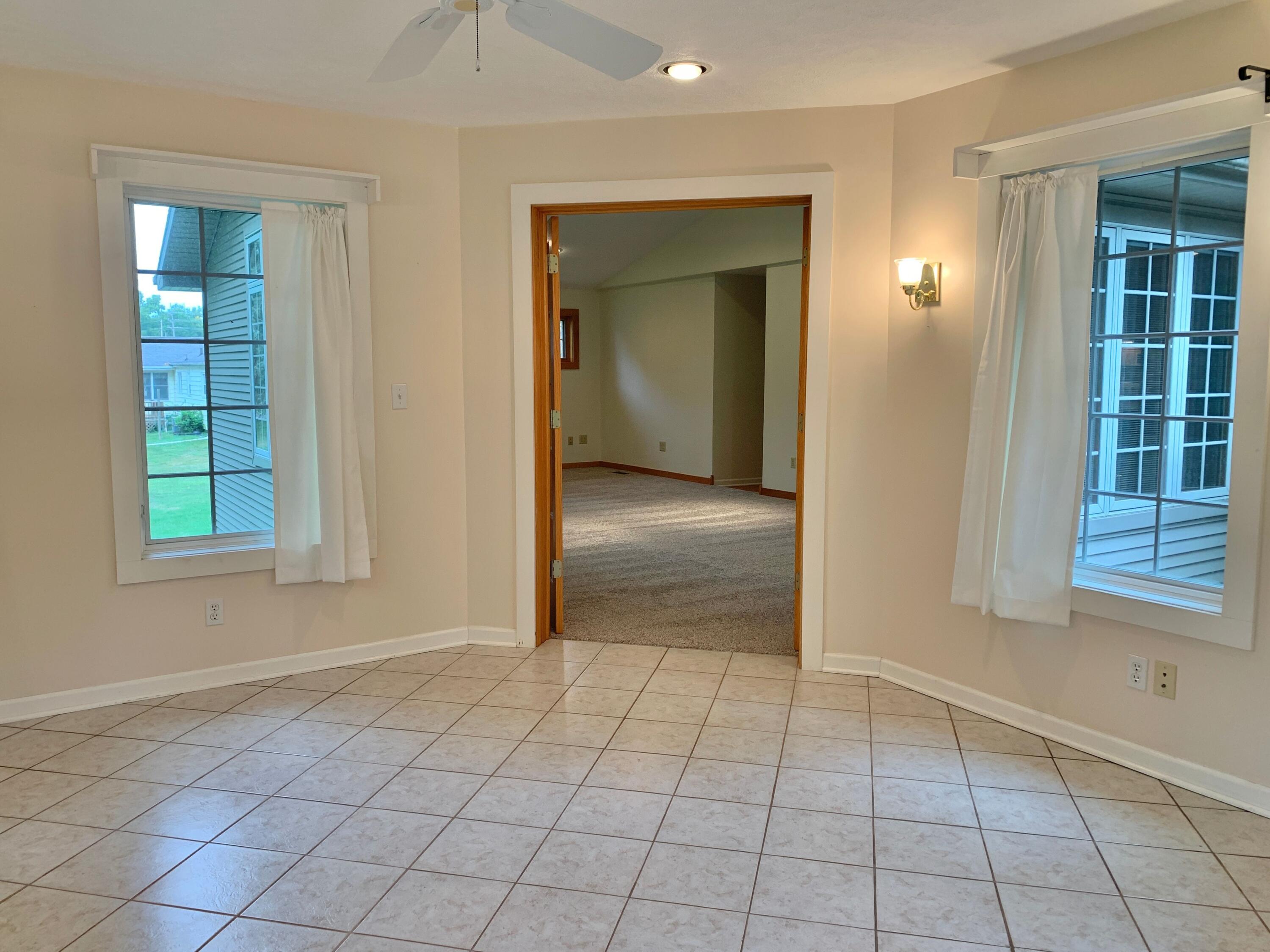 706 Leo Road Jackson, MI 49203 - Photo 21 of 38 706 Leo 22