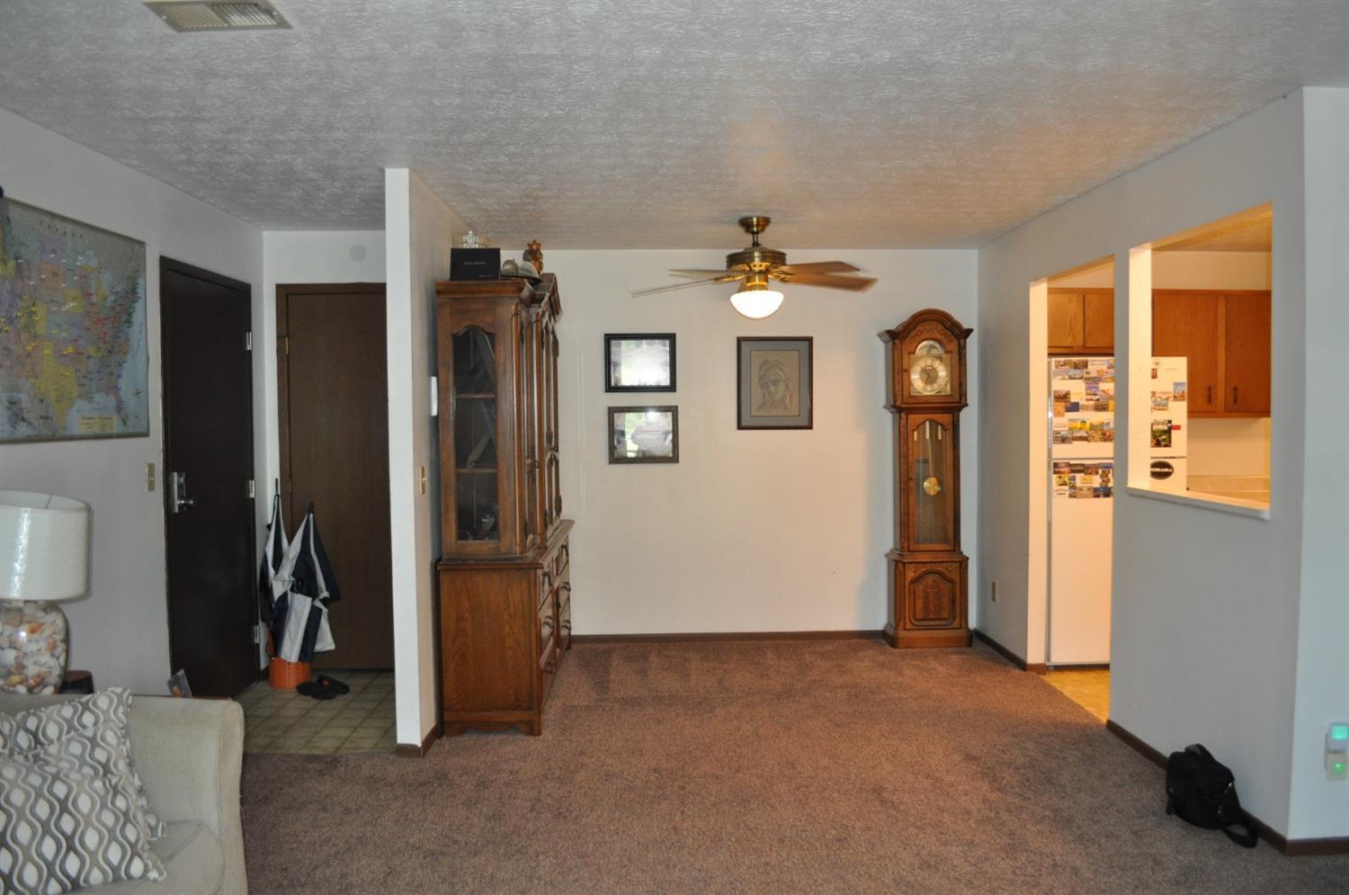 547 Davis Road, Unit 8 Cincinnati, OH 45255 - Photo 7 of 14 Gallery Image 7
