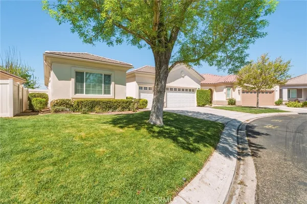 $479,000 | 19300 Macklin Street, Apple Valley, CA 92308