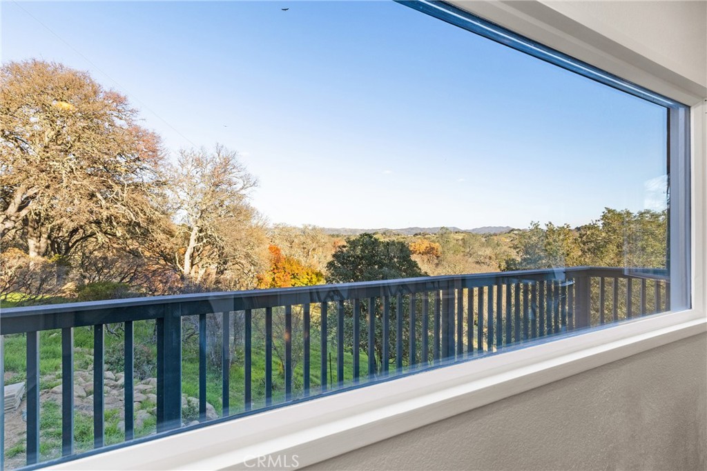 8110 Castenada Lane Atascadero, CA 93422 - Photo 25 of 75 a view of a balcony with outdoor space