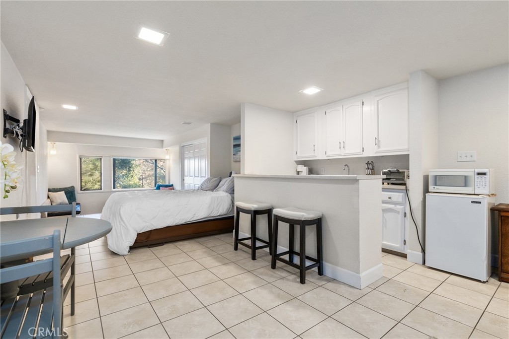 8110 Castenada Lane Atascadero, CA 93422 - Photo 48 of 75 Comfortable space for you to relax or entertain.