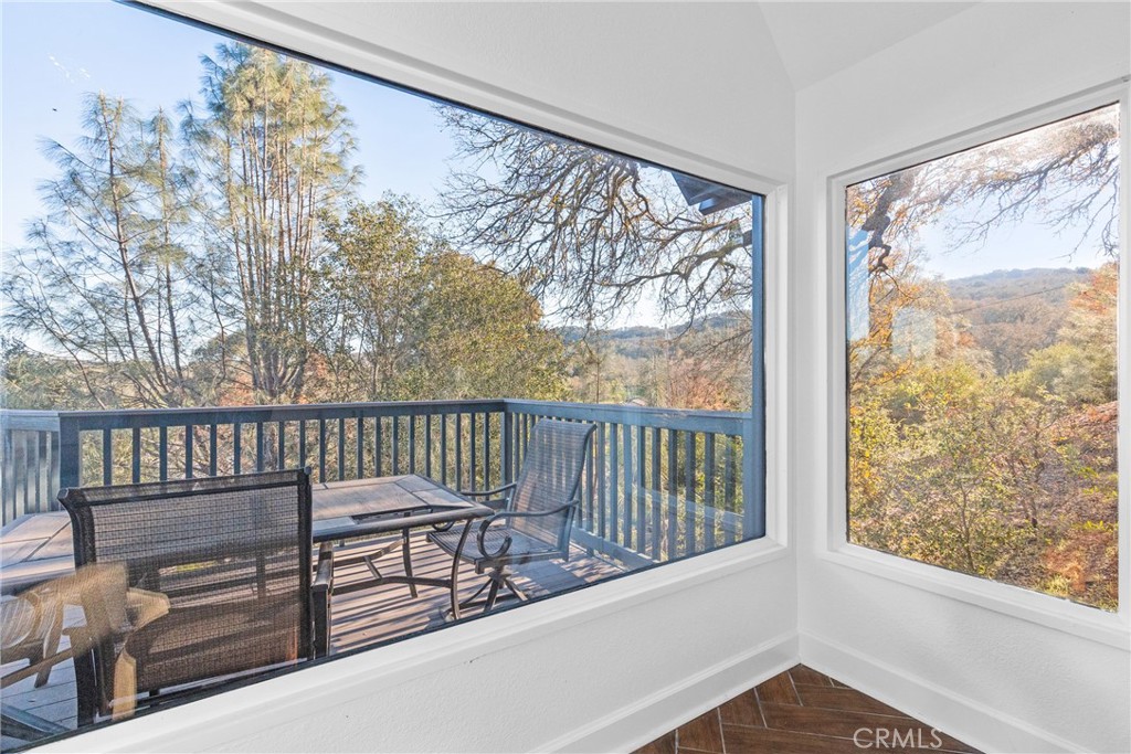 8110 Castenada Lane Atascadero, CA 93422 - Photo 10 of 75 The large windows welcome the natural light!