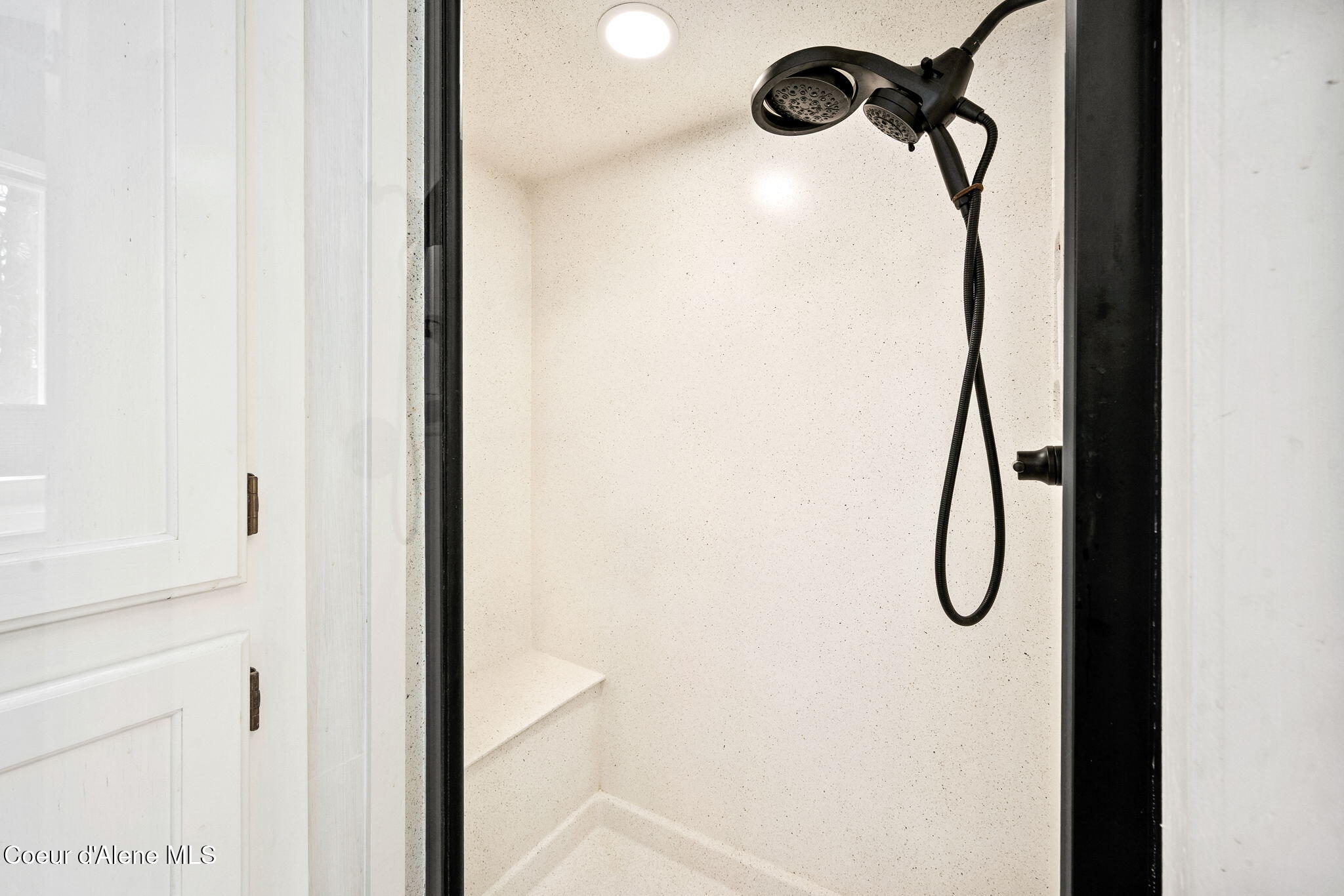 2920 East Fernan Hill Road Coeur D'Alene, ID 83814 - Photo 35 of 64 Primary Shower