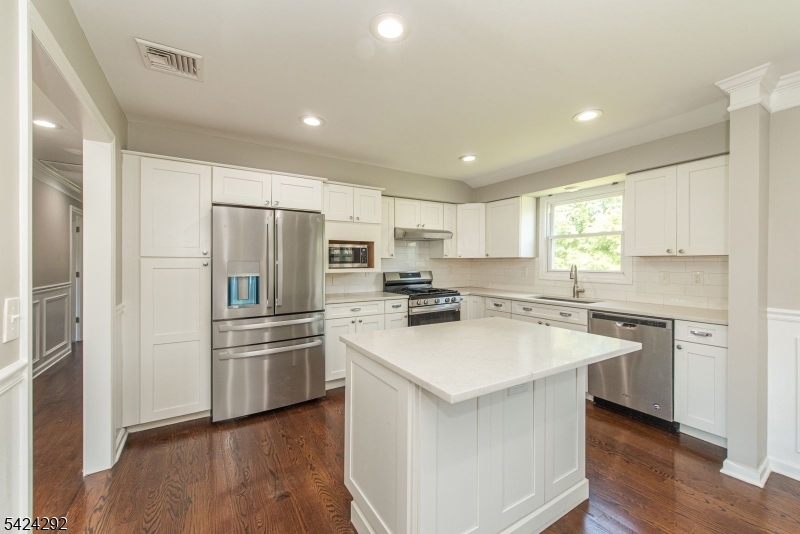 52 Galloping Hill Road Bernards, NJ 07920 - Photo 4 of 16