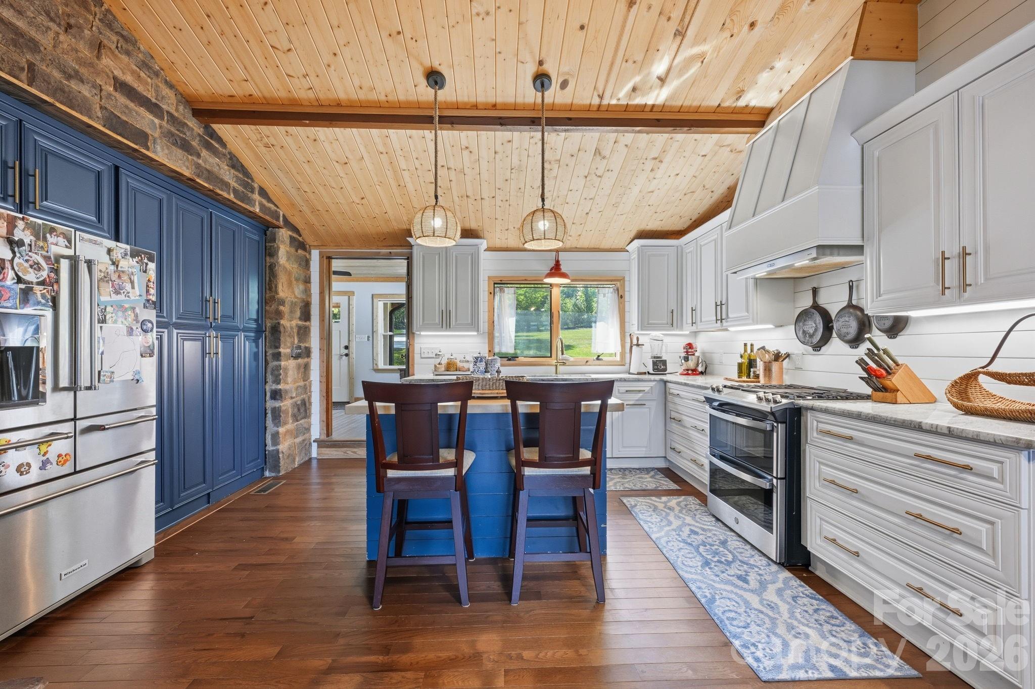 1367 Roundstone Road Sherrills Ford, NC 28673 - Photo 7 of 48