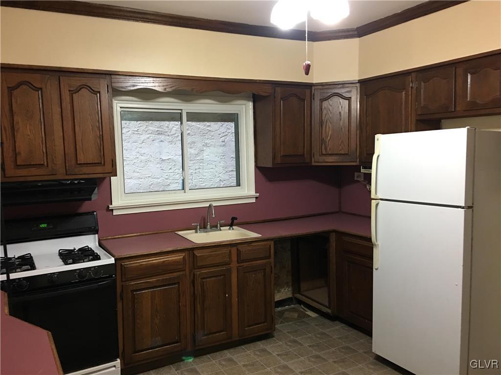 629 Ridge Street Bethlehem, PA 18015 - Photo 2 of 14 Gallery Image 2
