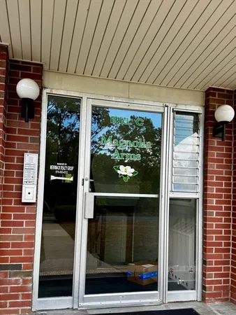 $2,100 | 30 Worthen Street, Unit C2, Chelmsford, MA 01824