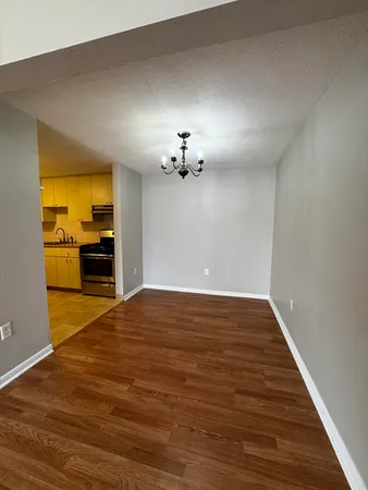 $2,100 | 30 Worthen Street, Unit C2, Chelmsford, MA 01824