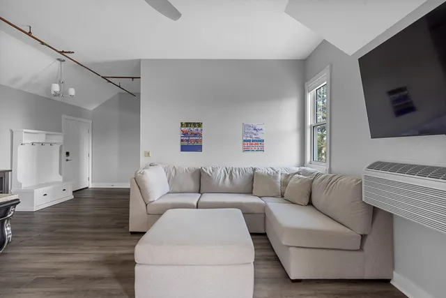 $899,000 | 281 Victorian Village Drive, Unit 31, Elkhart Lake, WI 53020