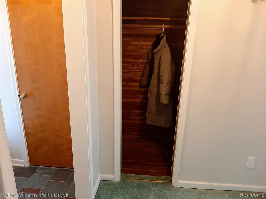 270 Chippewa Road Pontiac, MI 48341 - Photo 15 of 40