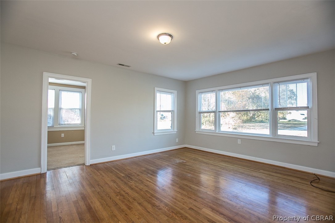 1507 Dandy Loop Road Yorktown, VA 23692 - Photo 3 of 49