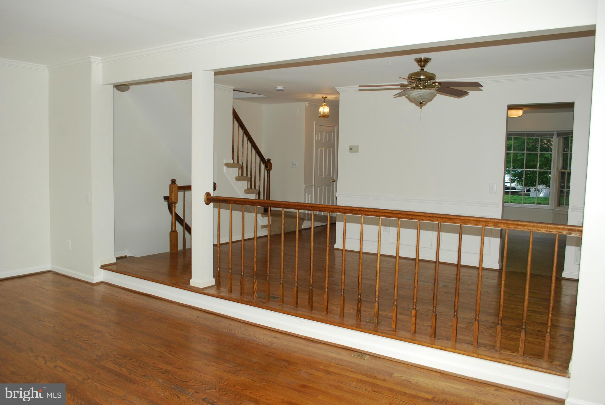 4608 4th Road North Arlington, VA 22203 - Photo 6 of 19 Living Room