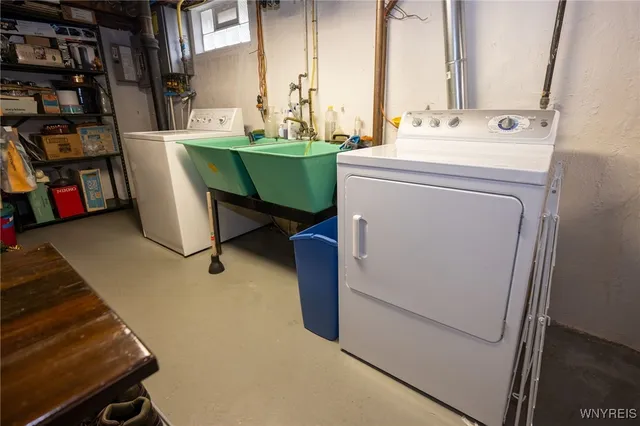 $299,900 | 176 Steven Drive, Cheektowaga, NY 14227