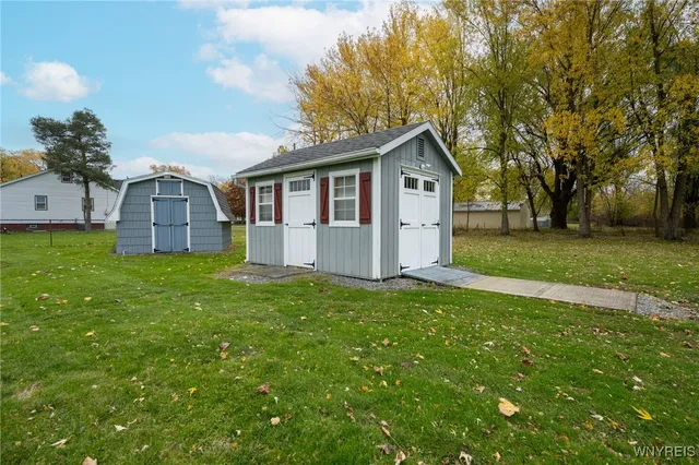 $299,900 | 176 Steven Drive, Cheektowaga, NY 14227