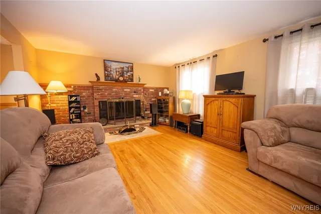 $299,900 | 176 Steven Drive, Cheektowaga, NY 14227