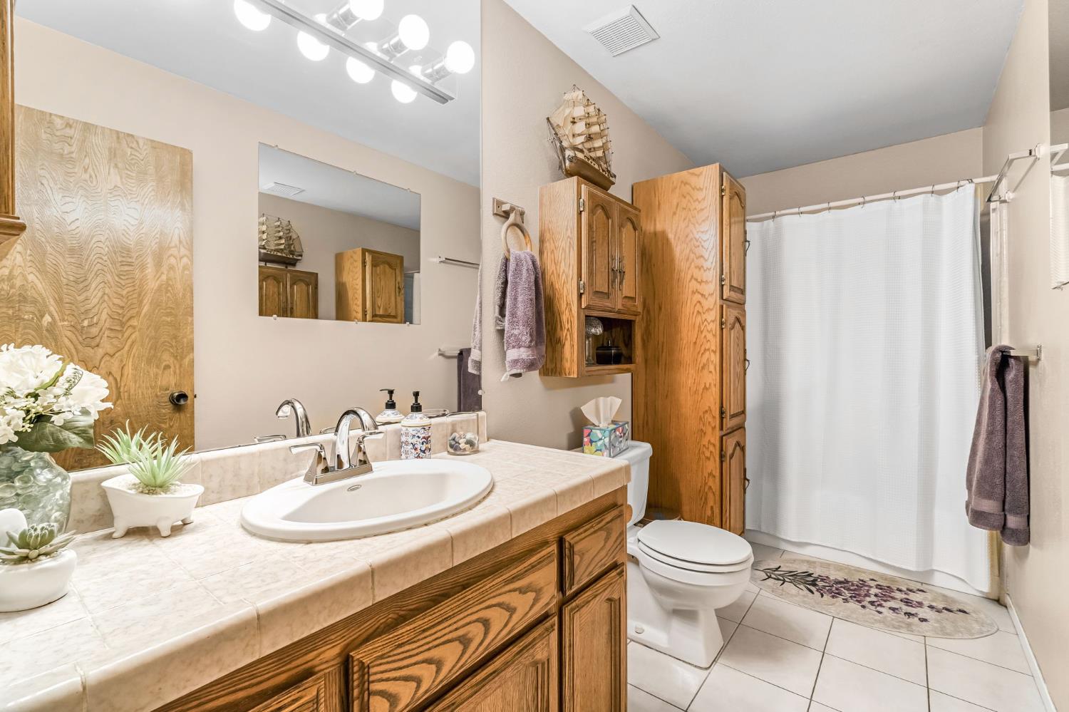 19117 Farallon Road Madera, CA 93638 - Photo 16 of 51