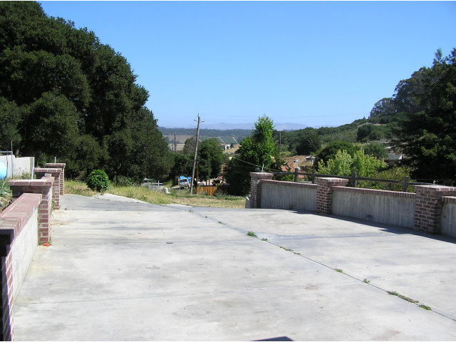 170 Live Oak Road Watsonville, CA 95076 - Photo 5 of 12 Gallery Image 5