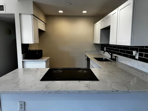 $2,295 | 442 South 32nd Place, Mesa, AZ 85204