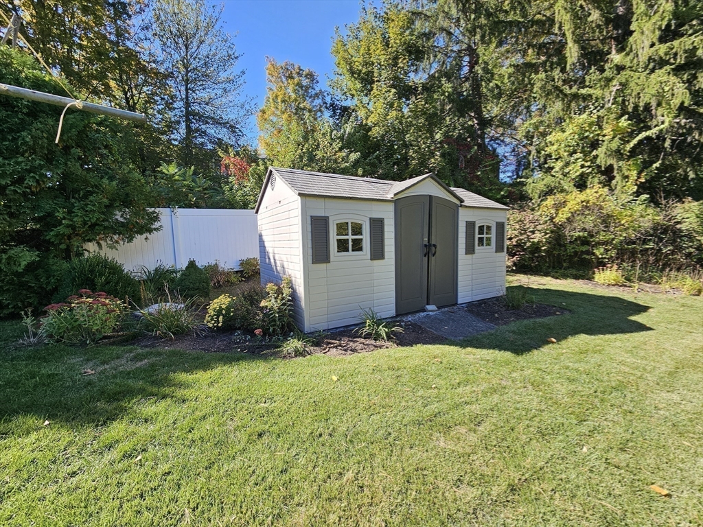 232 Cady Street Ludlow, MA 01056 - Photo 27 of 34