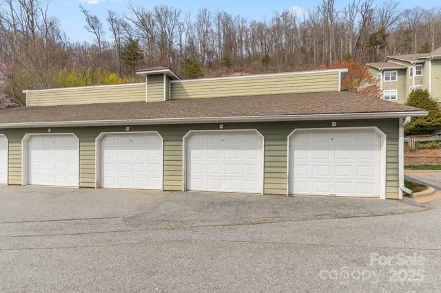 $269,000 | 1000 Olde Eastwood Village Boulevard, Unit 307, Asheville, NC 28803