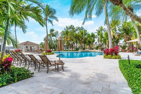 $9,950 | 3604 South Ocean Boulevard, Unit 105, Highland Beach, FL 33487