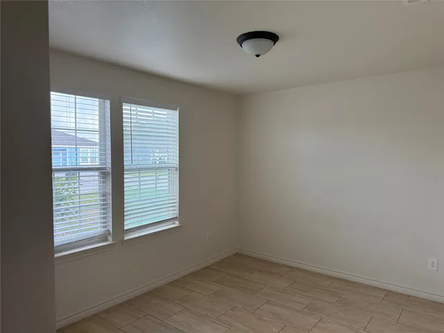 $1,500 | 2724 Avenue D, Unit 5, San Leon, TX 77539