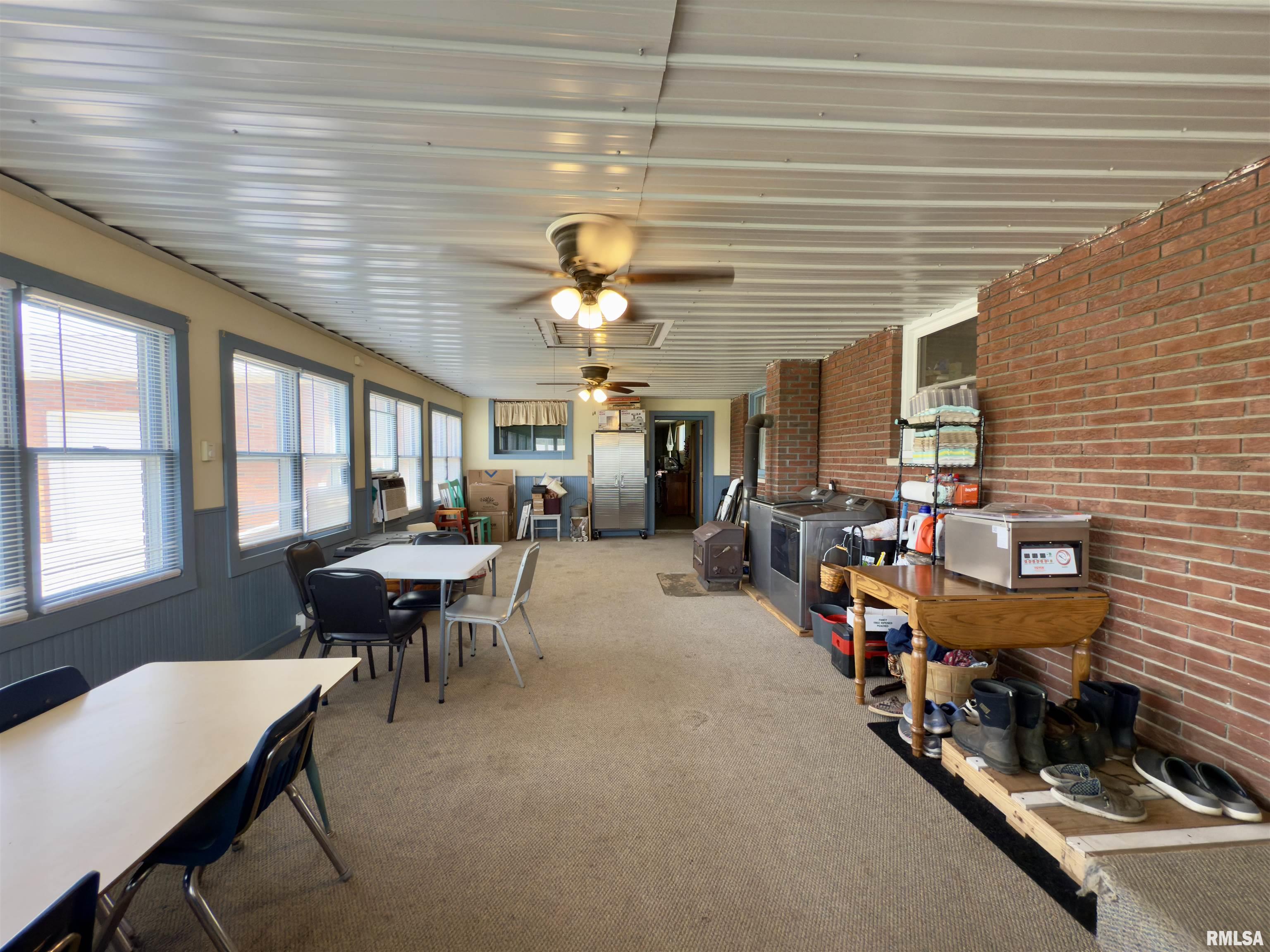 1225 Stanton Airport Road Riverton, IL 62561 - Photo 32 of 55