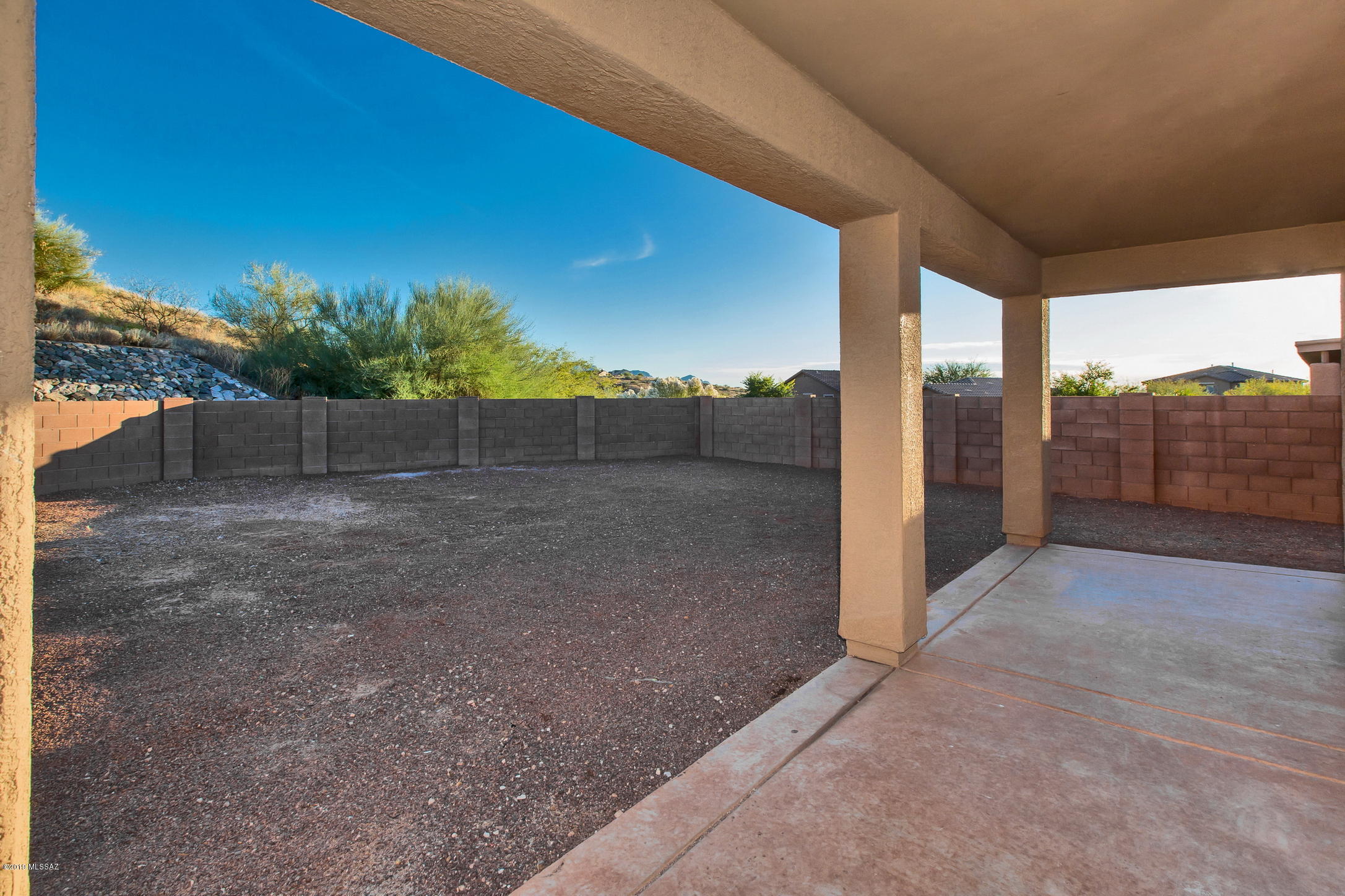 39082 South Running Roses Lane Tucson, AZ 85739 - Photo 2 of 41