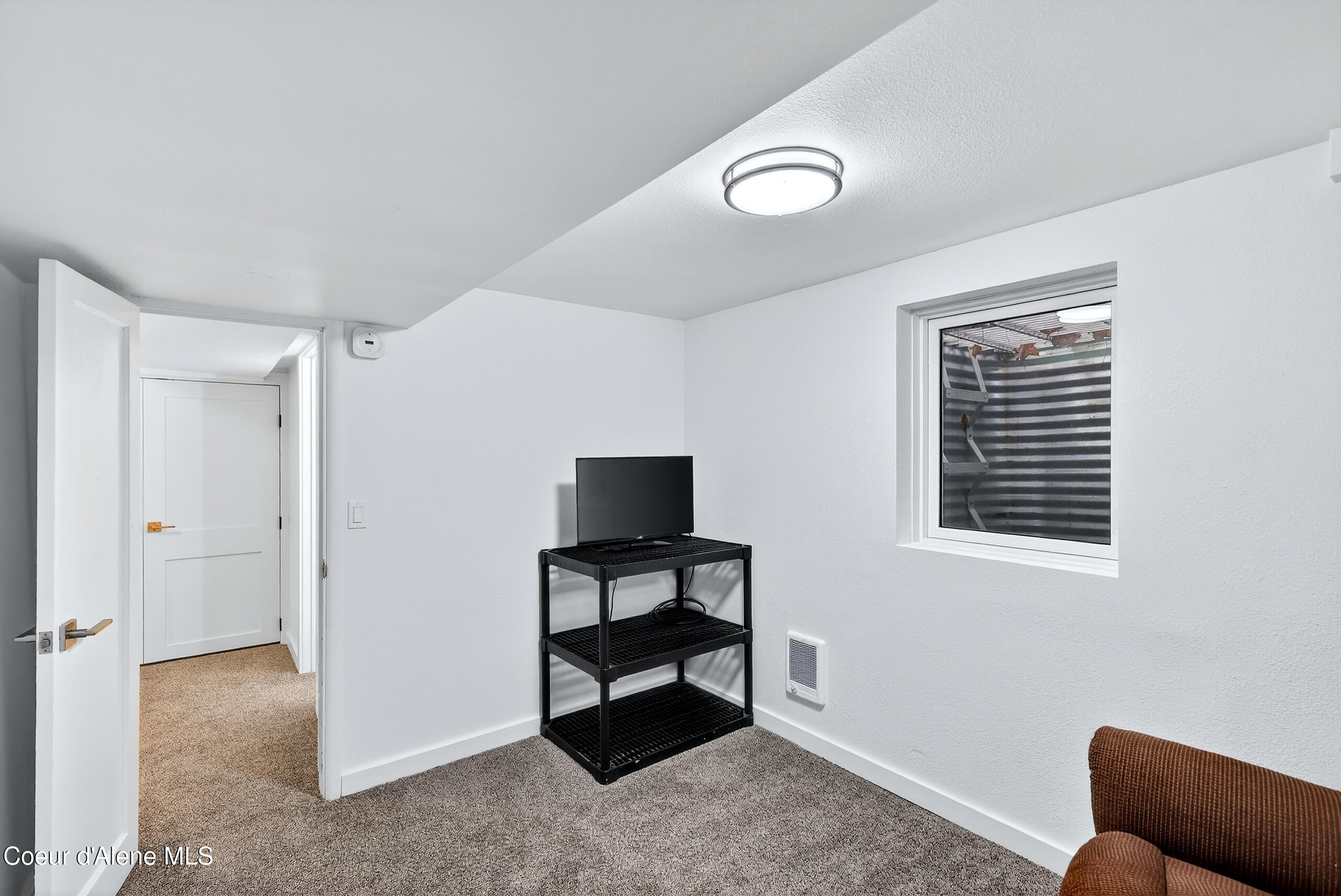 10706 North Nelson Road Spokane, WA 99218 - Photo 28 of 40 21