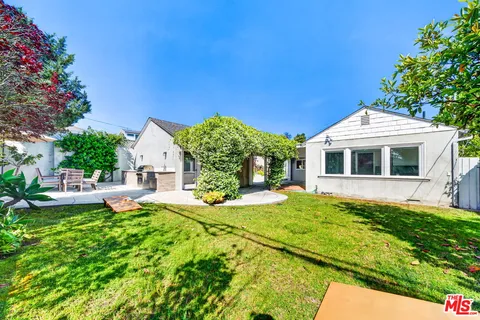 $1,700,000 | 5910 West 77th Place, Los Angeles, CA 90045