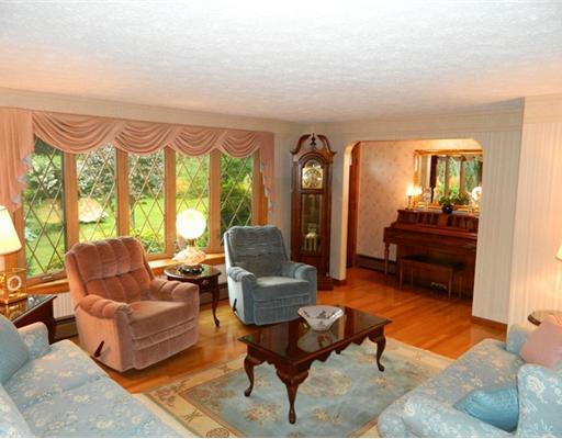 52 Old Pool Road Biddeford, ME 04005 - Photo 4 of 17 Living Room.
