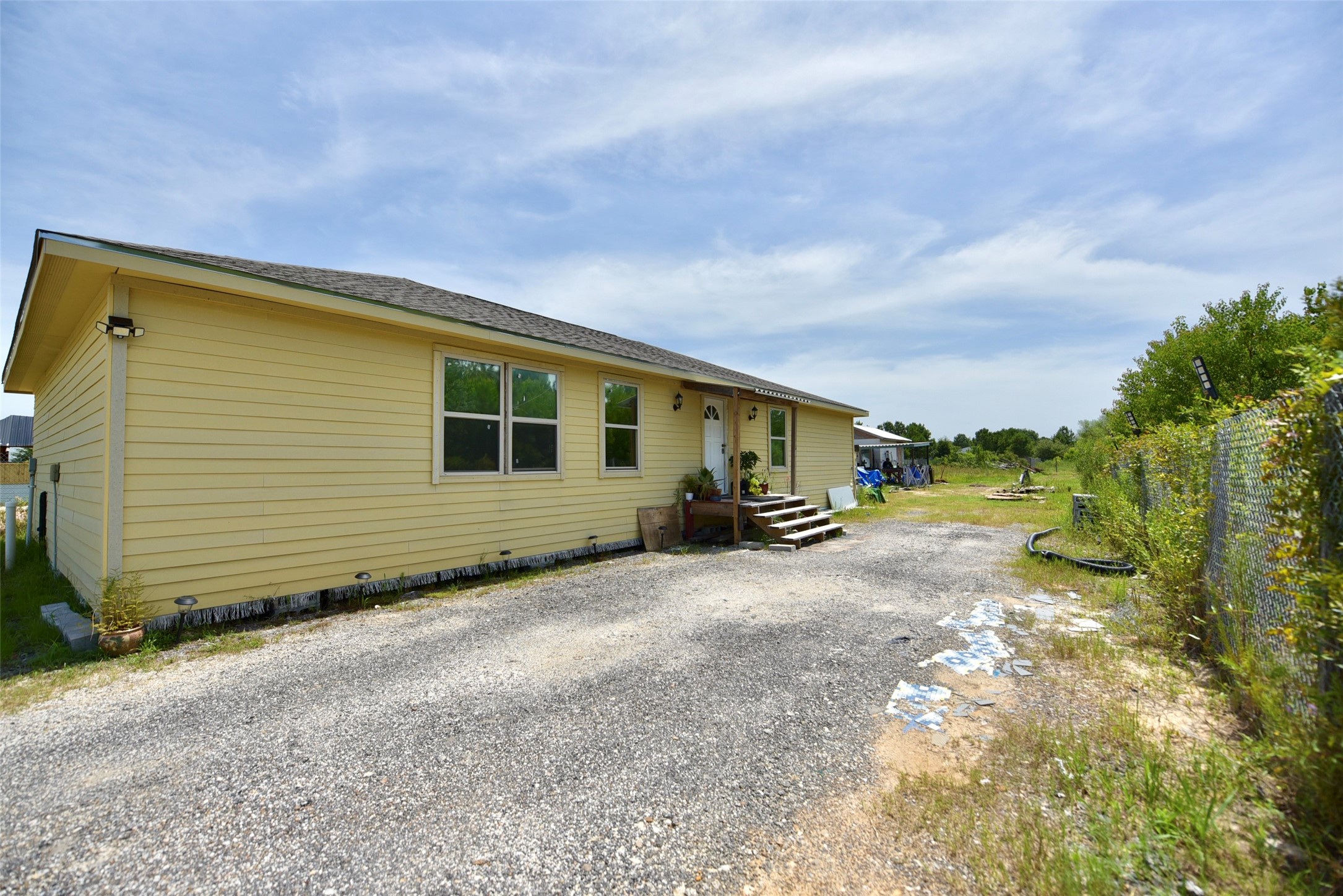 382 Road 5251 Cleveland, TX 77327 - Photo 3 of 22