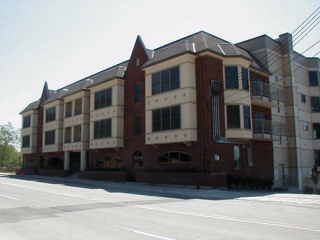 2235 Riverside Drive, Unit 104 Cincinnati, OH 45202 - Photo 1 of 22