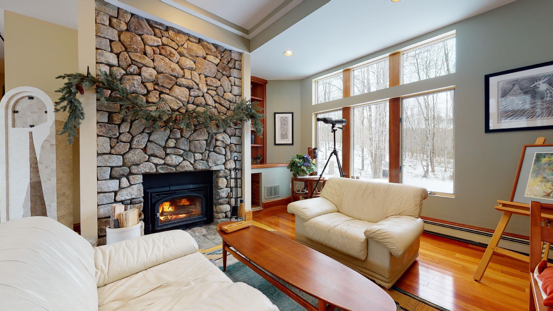 255 Dunn Road Norway, ME 04268 - Photo 14 of 46 Living room