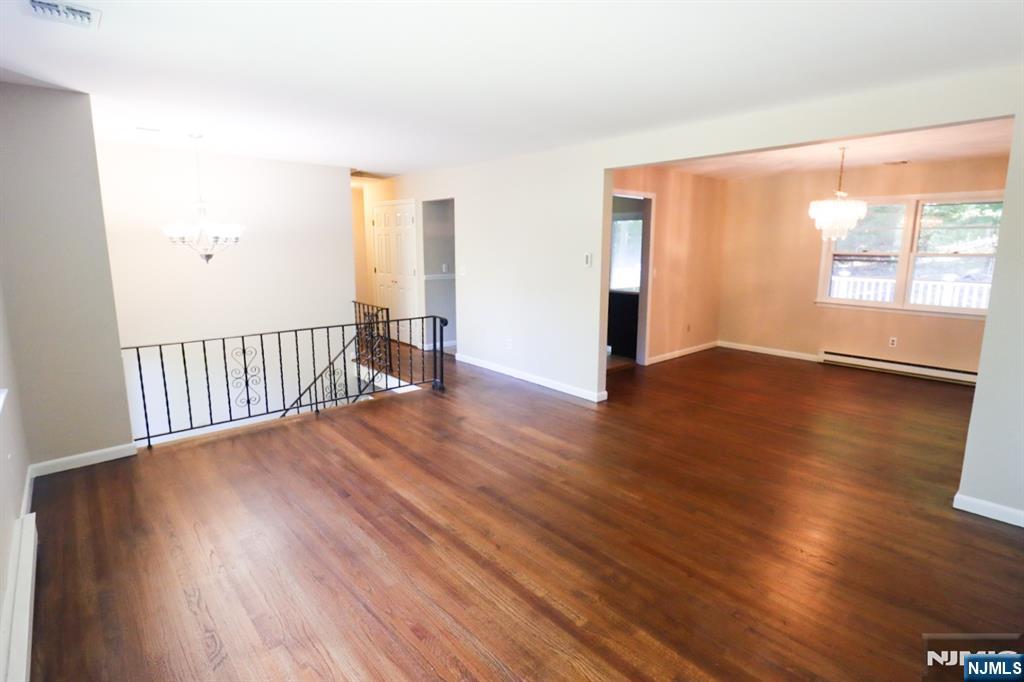95 Longwood Lake Road Oak Ridge, NJ 07438 - Photo 4 of 20 Gallery Image 4