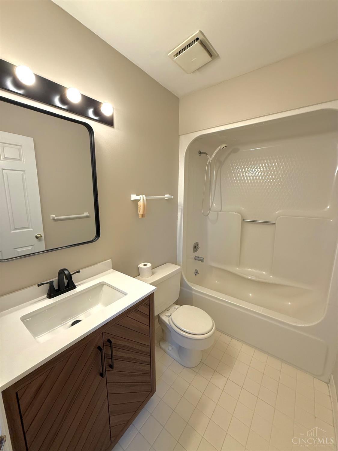 5342 Werk Road, Unit A12 Cincinnati, OH 45248 - Photo 20 of 30 Gallery Image 20