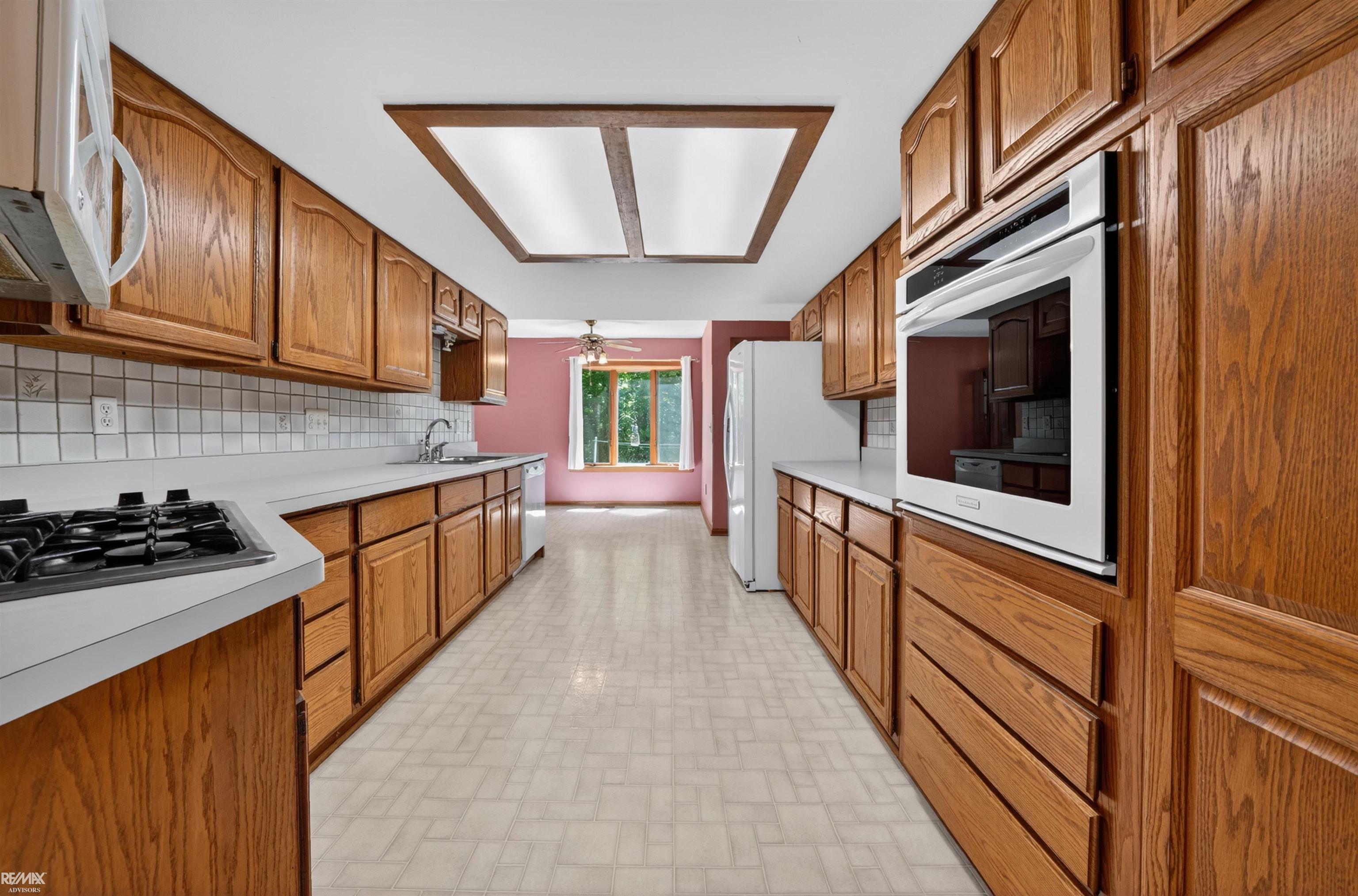 6440 Benoit Road Algonac, MI 48001 - Photo 20 of 53