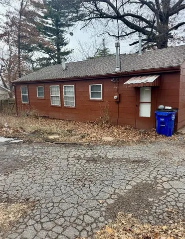 $120,000 | 7001 Raytown Road, Raytown, MO 64133